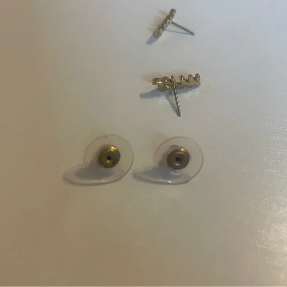 Kate Spade Mrs Cursive Gold Studs - Picture 4 of 5